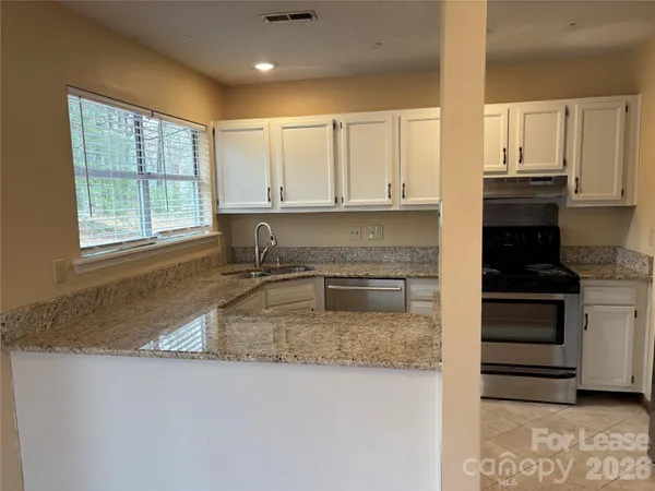 $1,700 | 6708 Marston Court, Charlotte, NC 28215