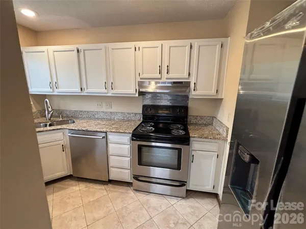 $1,700 | 6708 Marston Court, Charlotte, NC 28215