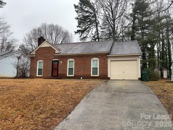 $1,700 | 6708 Marston Court, Charlotte, NC 28215
