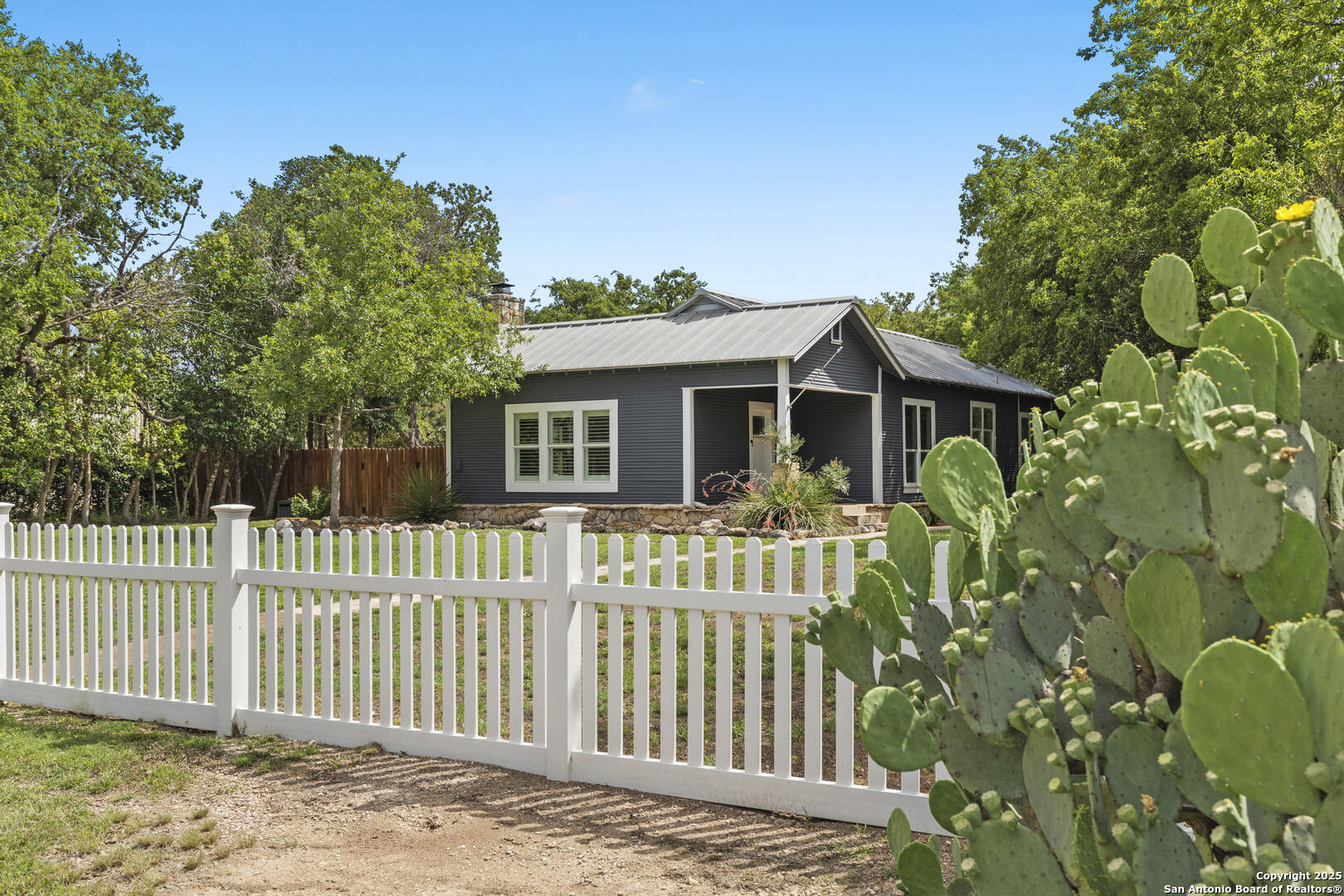 14280 Highway 16 Medina, TX 78055 - Photo 1 of 46