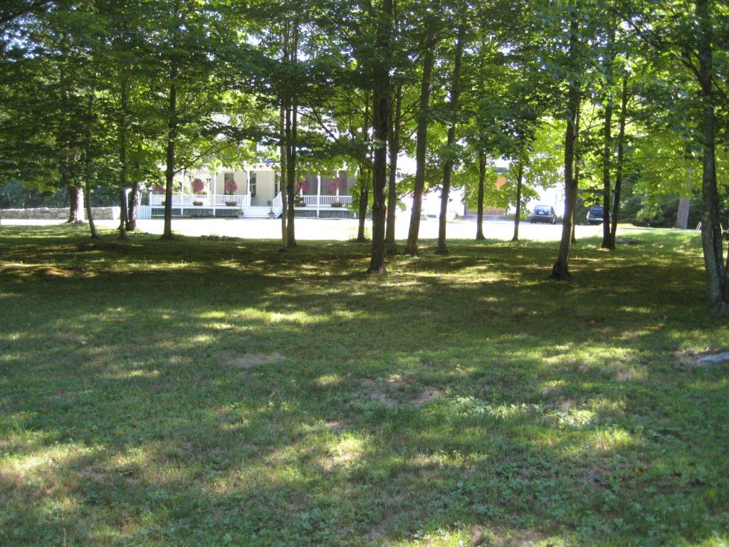173-005 Waumbeck Road Wolfeboro, NH 03894 - Photo 5 of 10