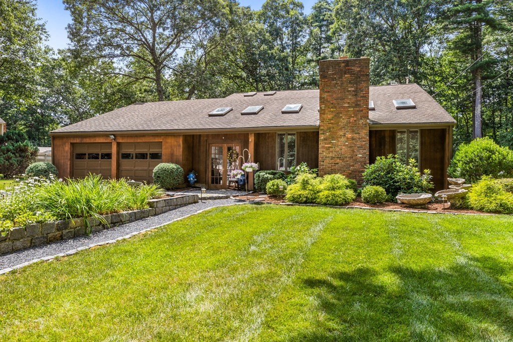 62 Lowell Road Pembroke, MA 02359 - Photo 1 of 42 Gallery Image 1