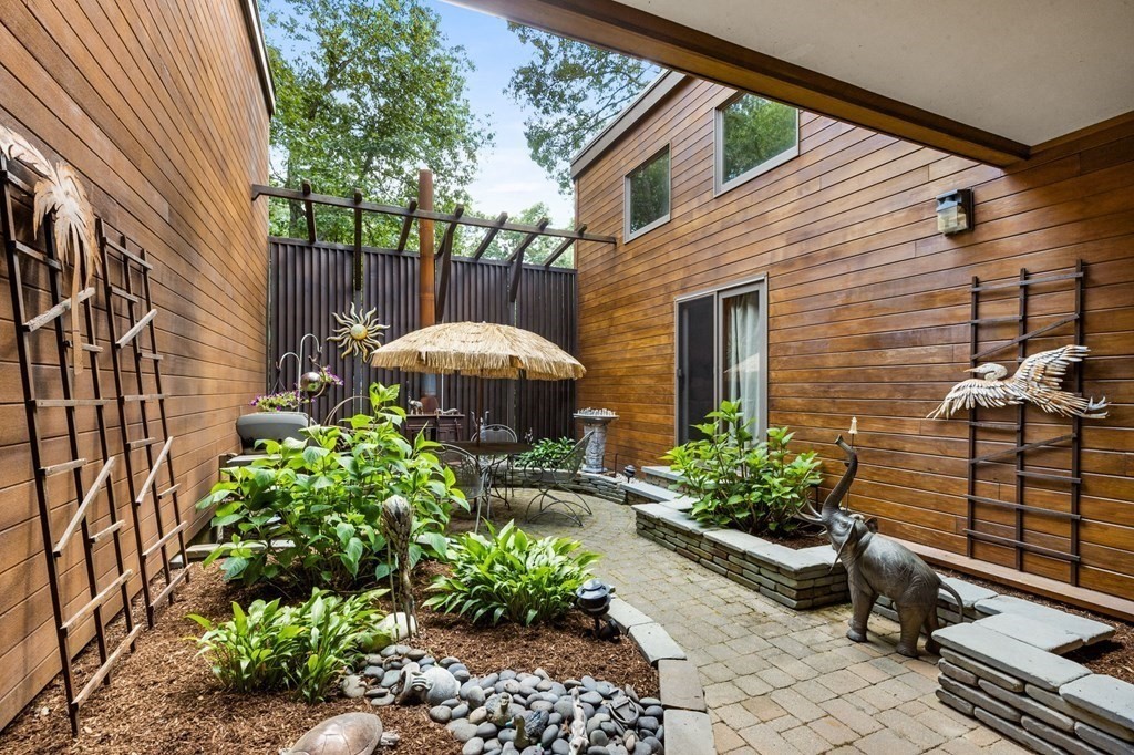 62 Lowell Road Pembroke, MA 02359 - Photo 5 of 42 Gallery Image 5