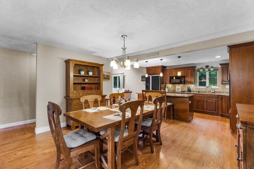62 Lowell Road Pembroke, MA 02359 - Photo 9 of 42 Gallery Image 9