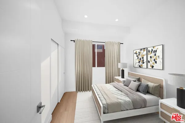 $5,250 | 13846 Moorpark Street, Unit 201, Sherman Oaks, CA 91423