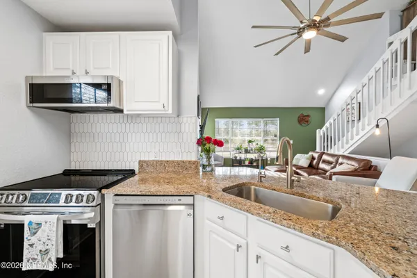 $222,500 | 13700 Richmond Park Drive North, Unit 1306, Jacksonville, FL 32224