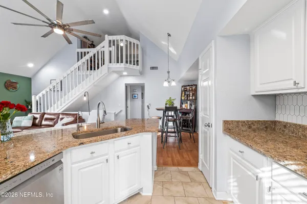 $222,500 | 13700 Richmond Park Drive North, Unit 1306, Jacksonville, FL 32224
