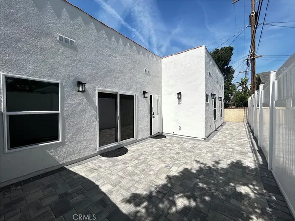 $4,195 | 1016 North Ontario Street, Unit 1018, Burbank, CA 91505