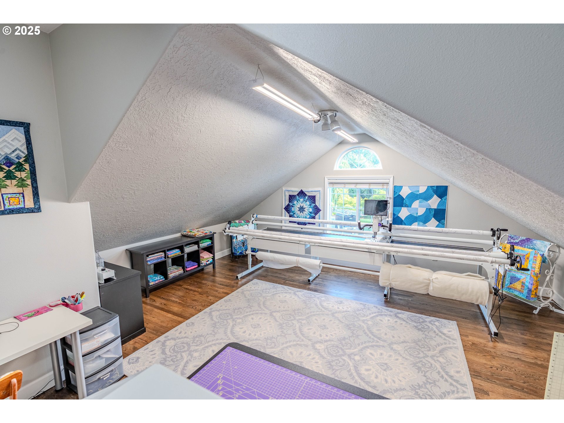 32153 Southeast Bluff Road Gresham, OR 97080 - Photo 30 of 48 a living room with furniture and a table