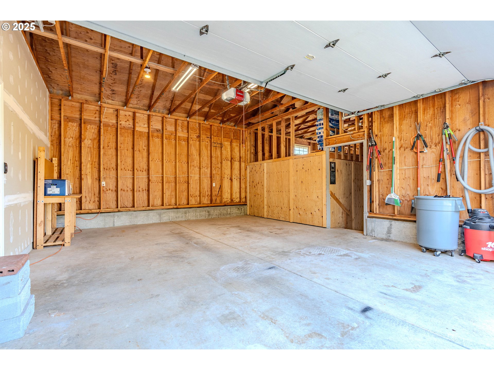 32153 Southeast Bluff Road Gresham, OR 97080 - Photo 44 of 48 a view of an empty room