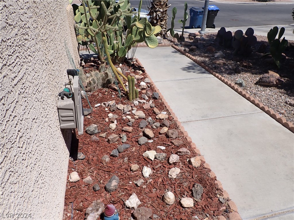 872 Adobe Flat Drive Henderson, NV 89011 - Photo 31 of 44 Low Maintenance Desert Landscaping