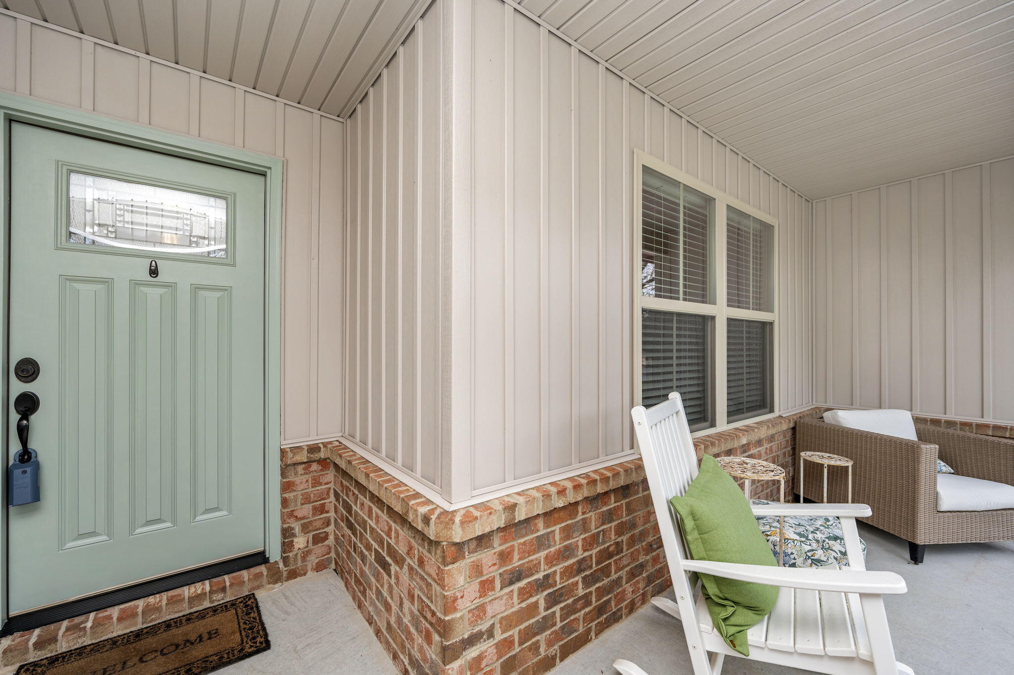 5811 Roberts Road Crestview, FL 32536 - Photo 2 of 35 a view of a livingroom with furniture and windows