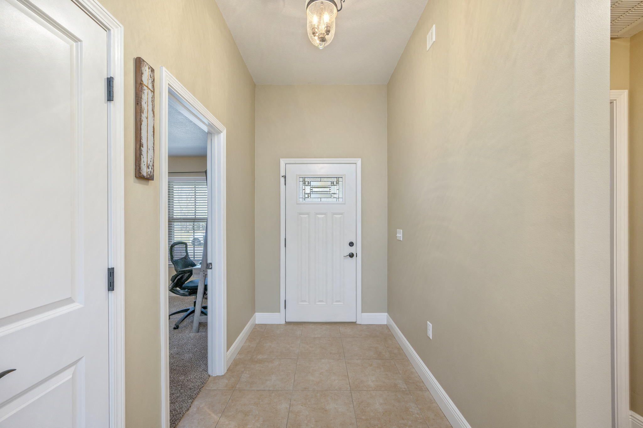 5811 Roberts Road Crestview, FL 32536 - Photo 9 of 35 a view of a hallway with closet and entryway