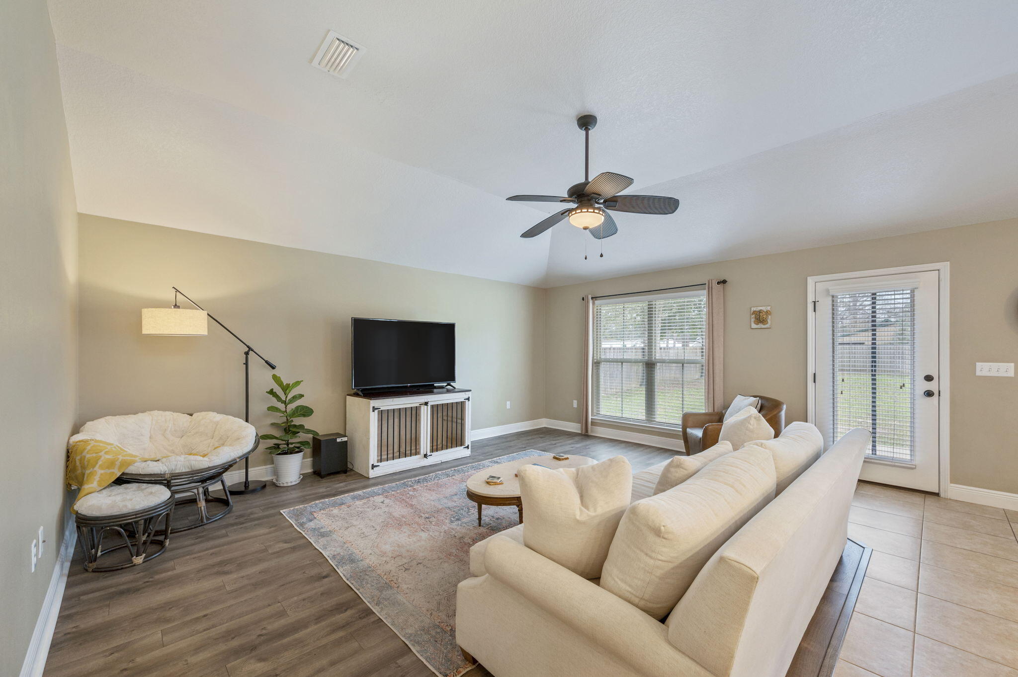 5811 Roberts Road Crestview, FL 32536 - Photo 10 of 35 a living room with furniture and a flat screen tv