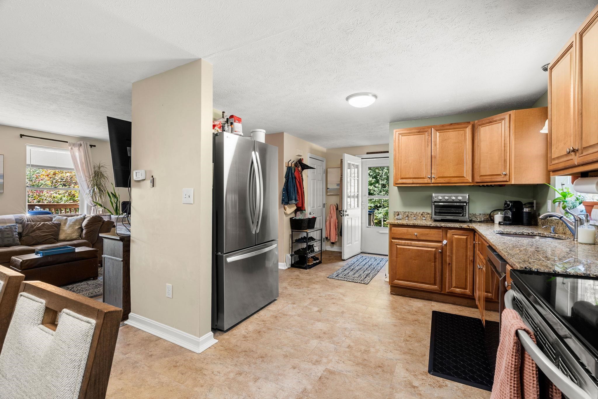 139 Old Town Road, Unit B Weare, NH 03281 - Photo 4 of 39