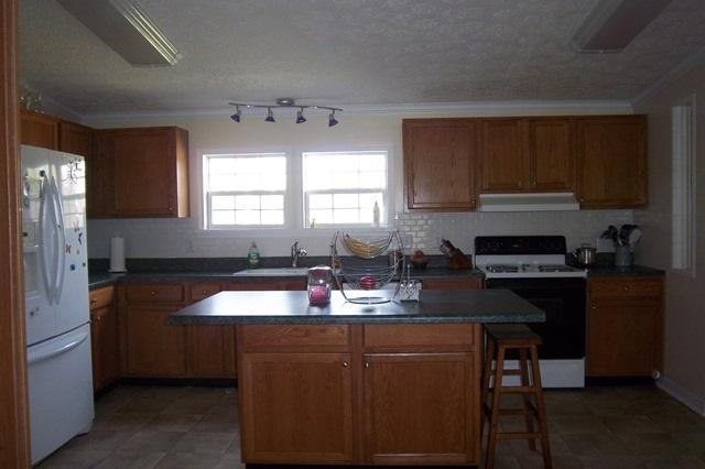 3900 Paradise Road Ruffin, SC 29475 - Photo 14 of 42 Kitchen 1