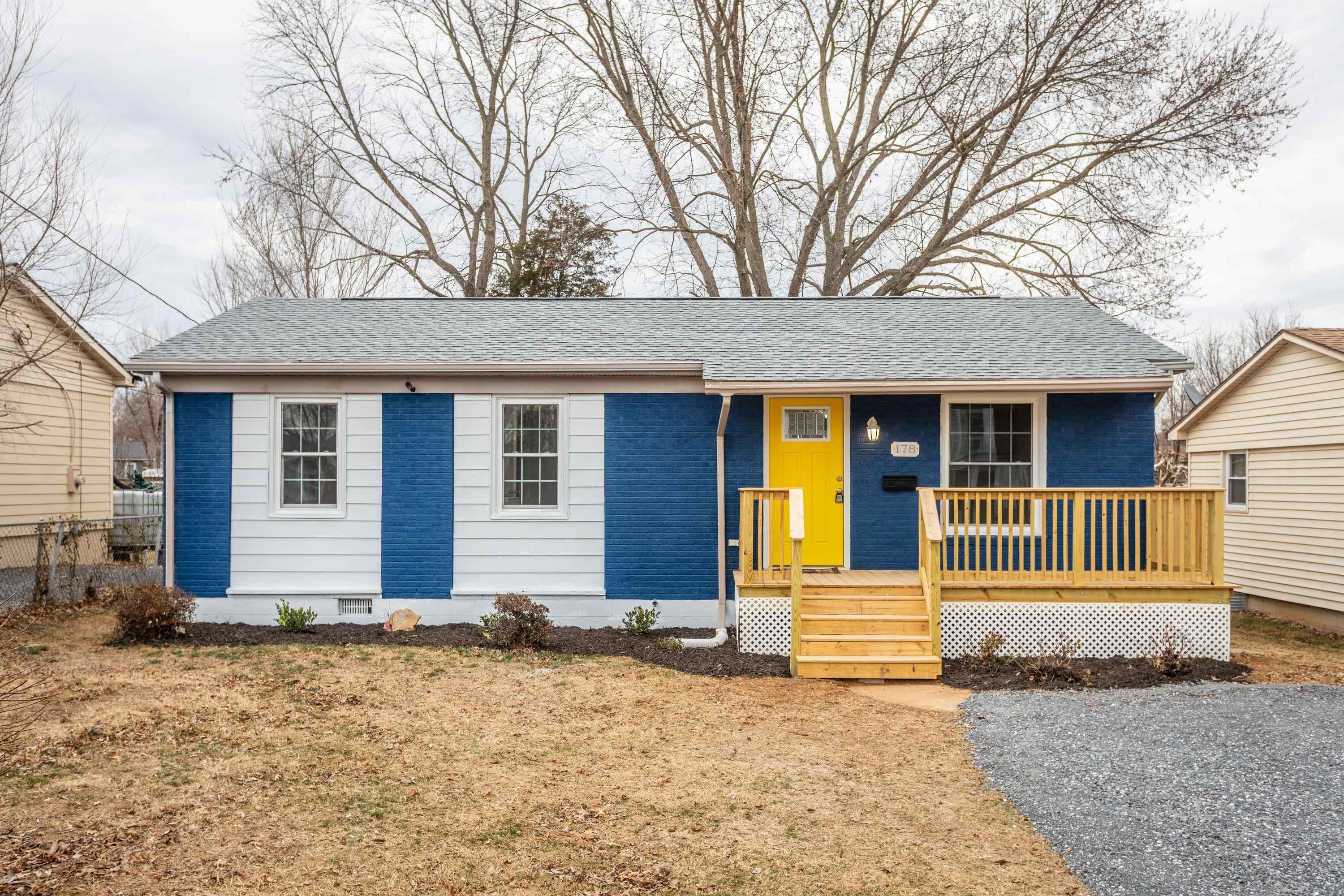 178 Suter Street Harrisonburg, VA 22802 - Photo 39 of 73 a front view of a house