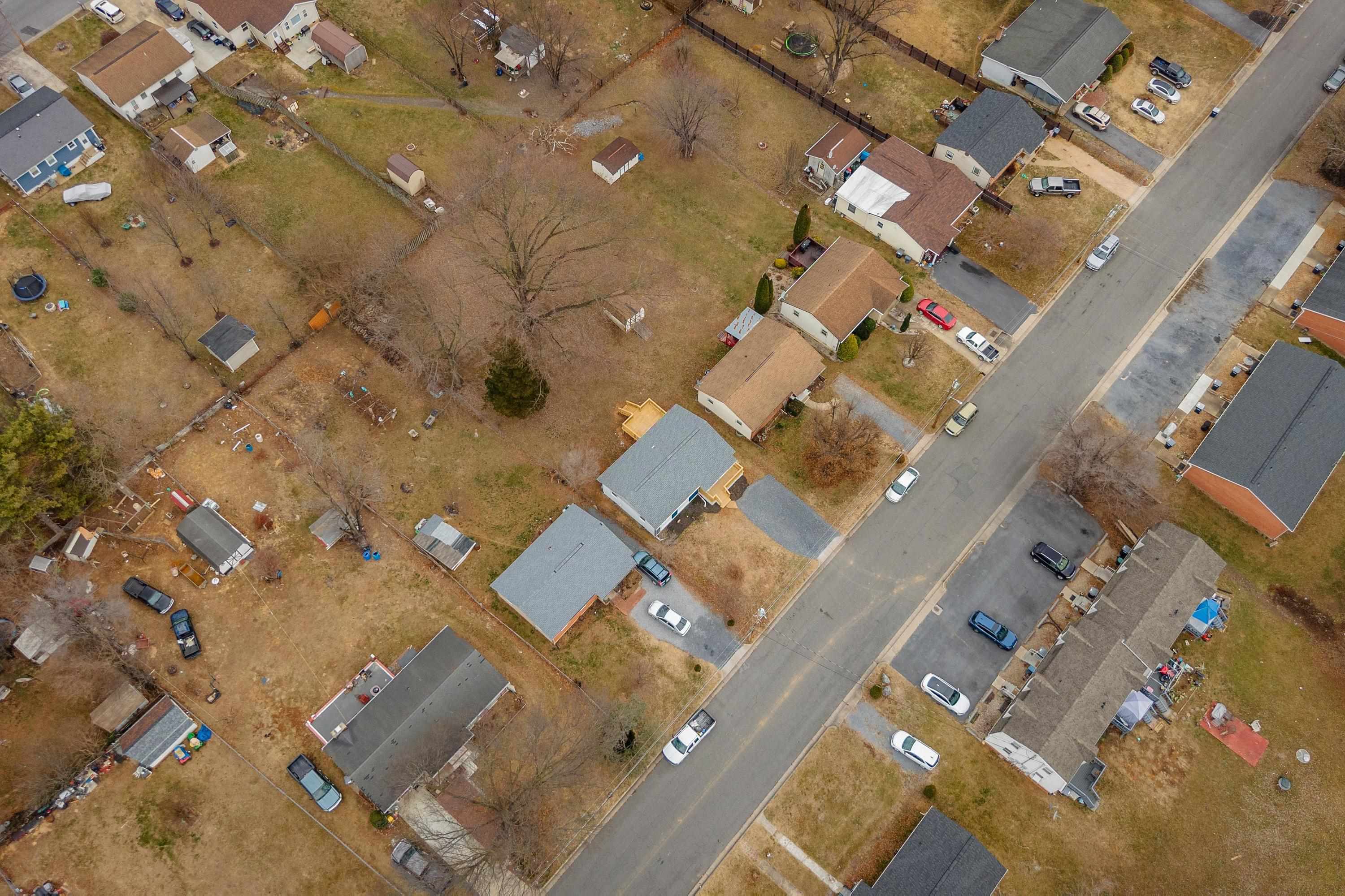 178 Suter Street Harrisonburg, VA 22802 - Photo 59 of 73 an aerial view of residential houses with outdoor space