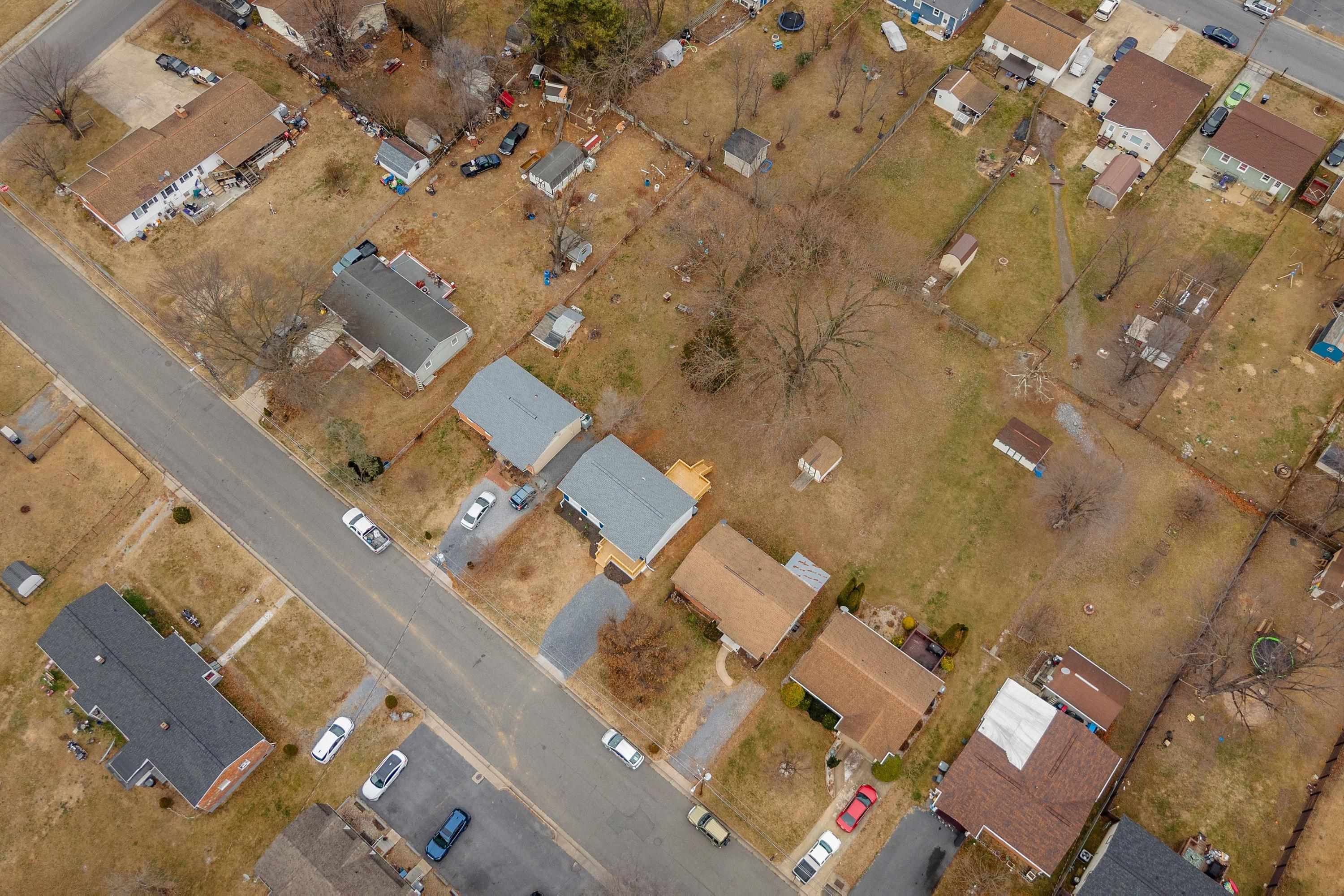 178 Suter Street Harrisonburg, VA 22802 - Photo 60 of 73 an aerial view of residential houses with outdoor space