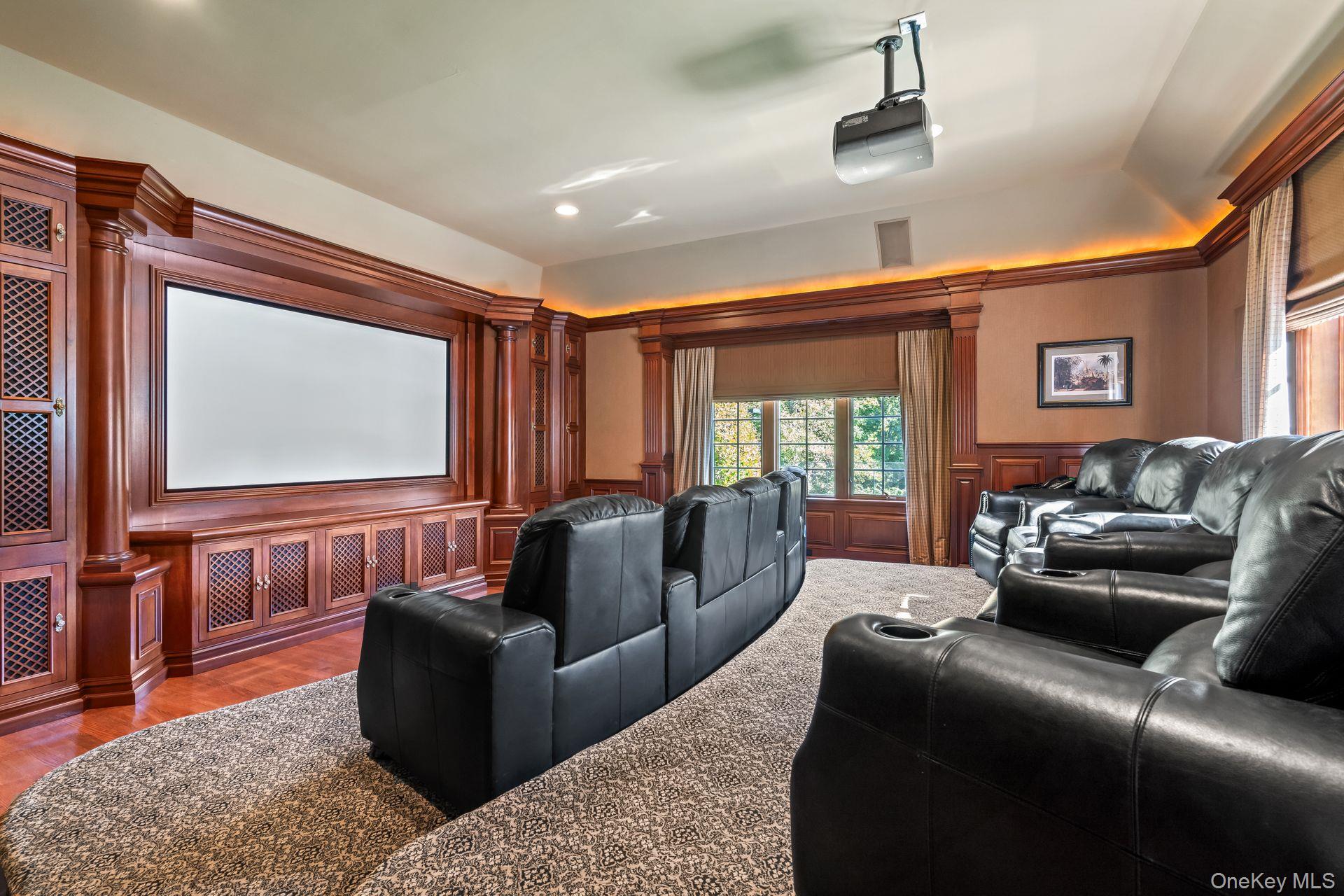 697 Short Beach Road Nissequogue, NY 11780 - Photo 20 of 46 a living room with furniture and a window