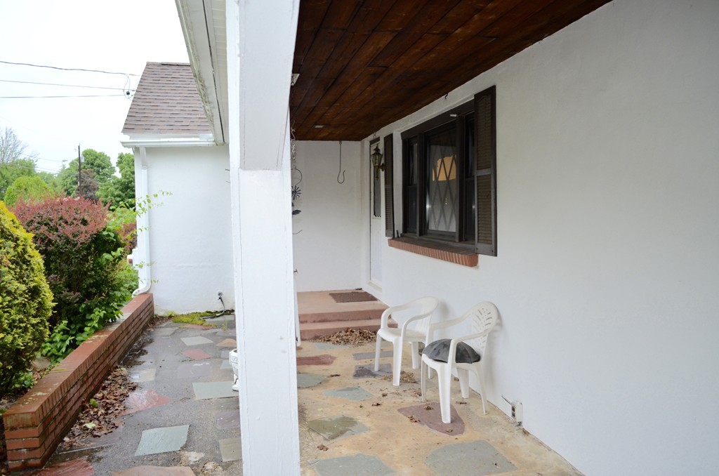 63 Springfield Street Wilbraham, MA 01095 - Photo 4 of 22 Gallery Image 4