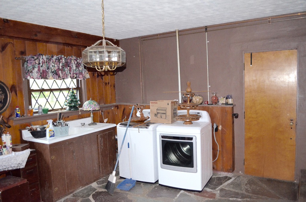 63 Springfield Street Wilbraham, MA 01095 - Photo 6 of 22 Gallery Image 6