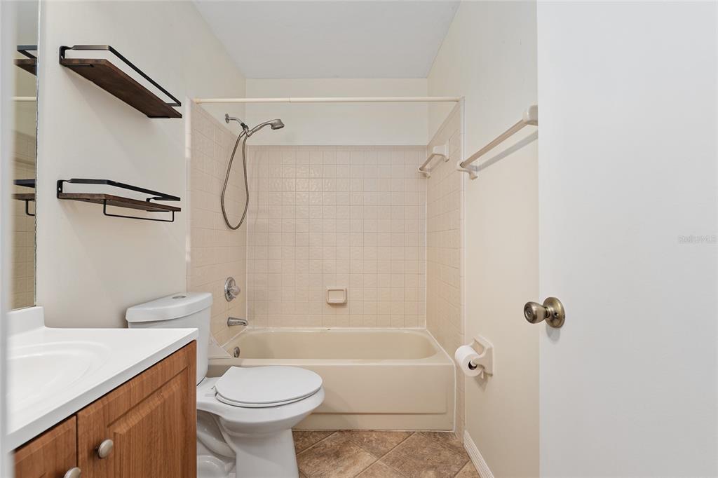 900 Southwest 62nd Boulevard, Unit L76 Gainesville, FL 32607 - Photo 34 of 47