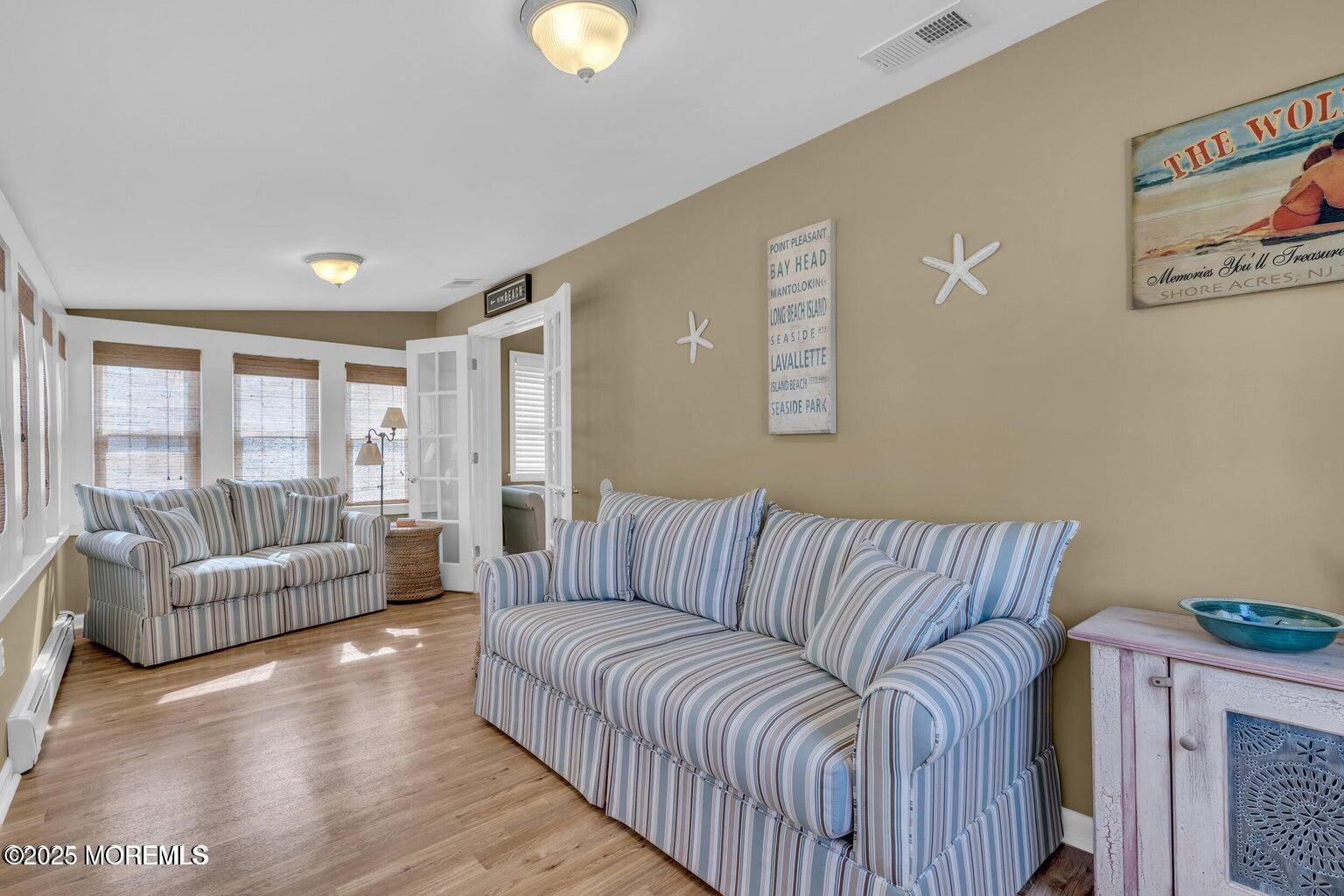 124 Mathis Drive Brick, NJ 08723 - Photo 6 of 35 Living Room