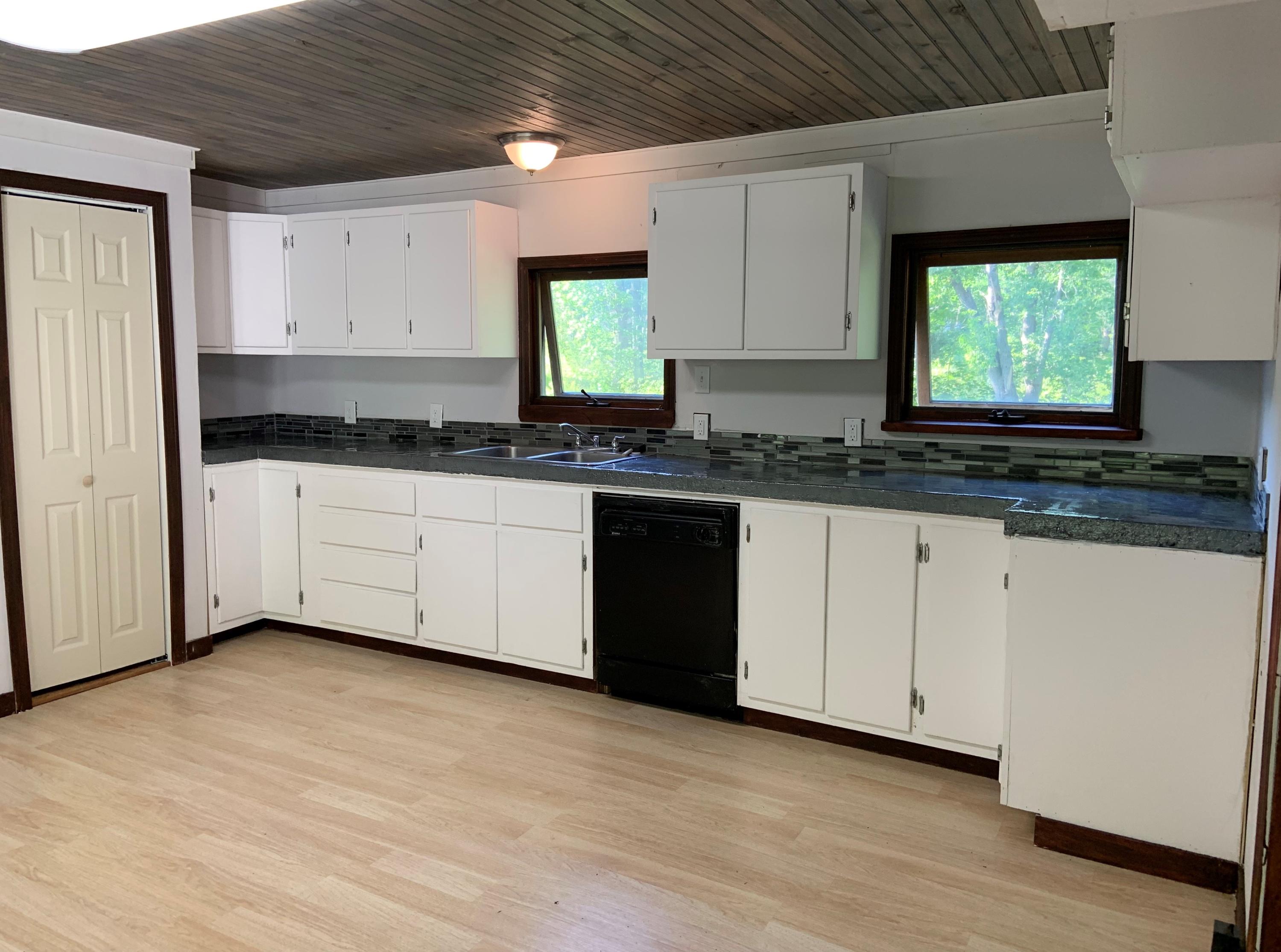 28 Winthrop Road Readfield, ME 04355 - Photo 5 of 32 5