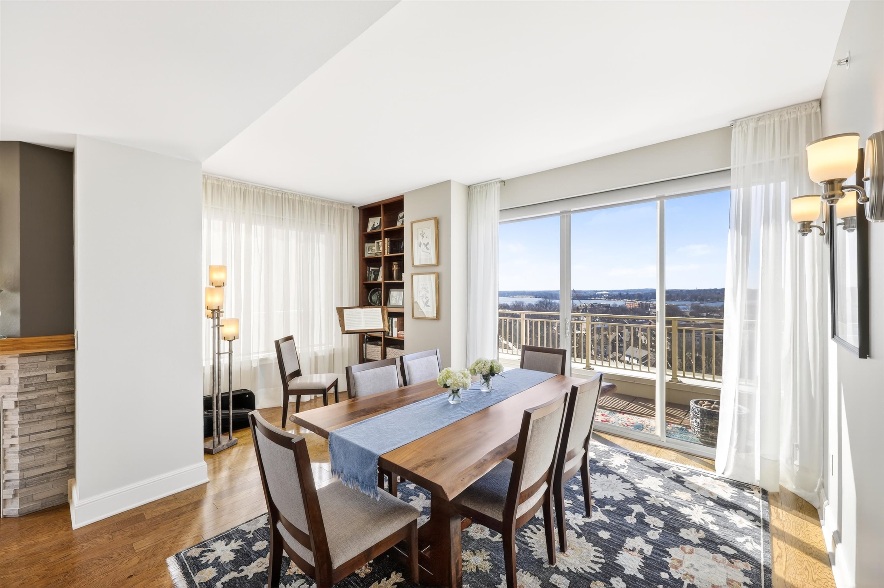 333 West Mifflin Street, Unit 1251 Madison, WI 53703 - Photo 12 of 57