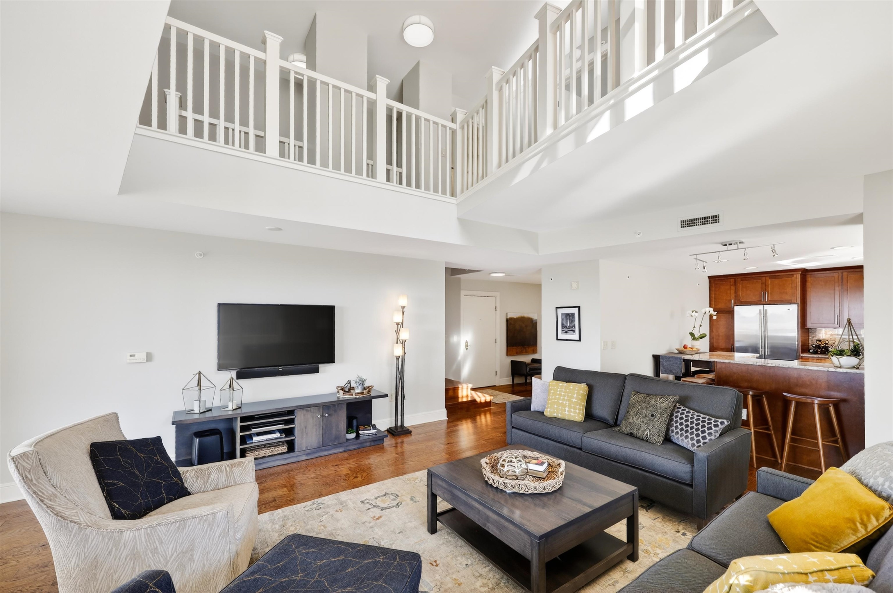 333 West Mifflin Street, Unit 1251 Madison, WI 53703 - Photo 10 of 57