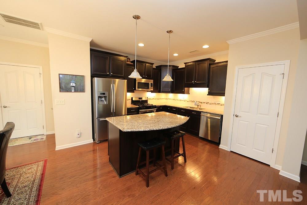 2407 Swans Rest Way Raleigh, NC 27606 - Photo 3 of 24