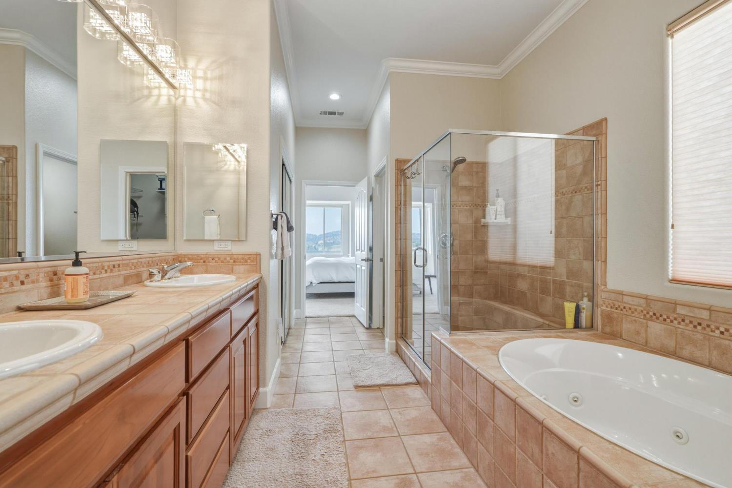 267 Rock Ridge Lane Copperopolis, CA 95228 - Photo 30 of 57 Primary Bath.
