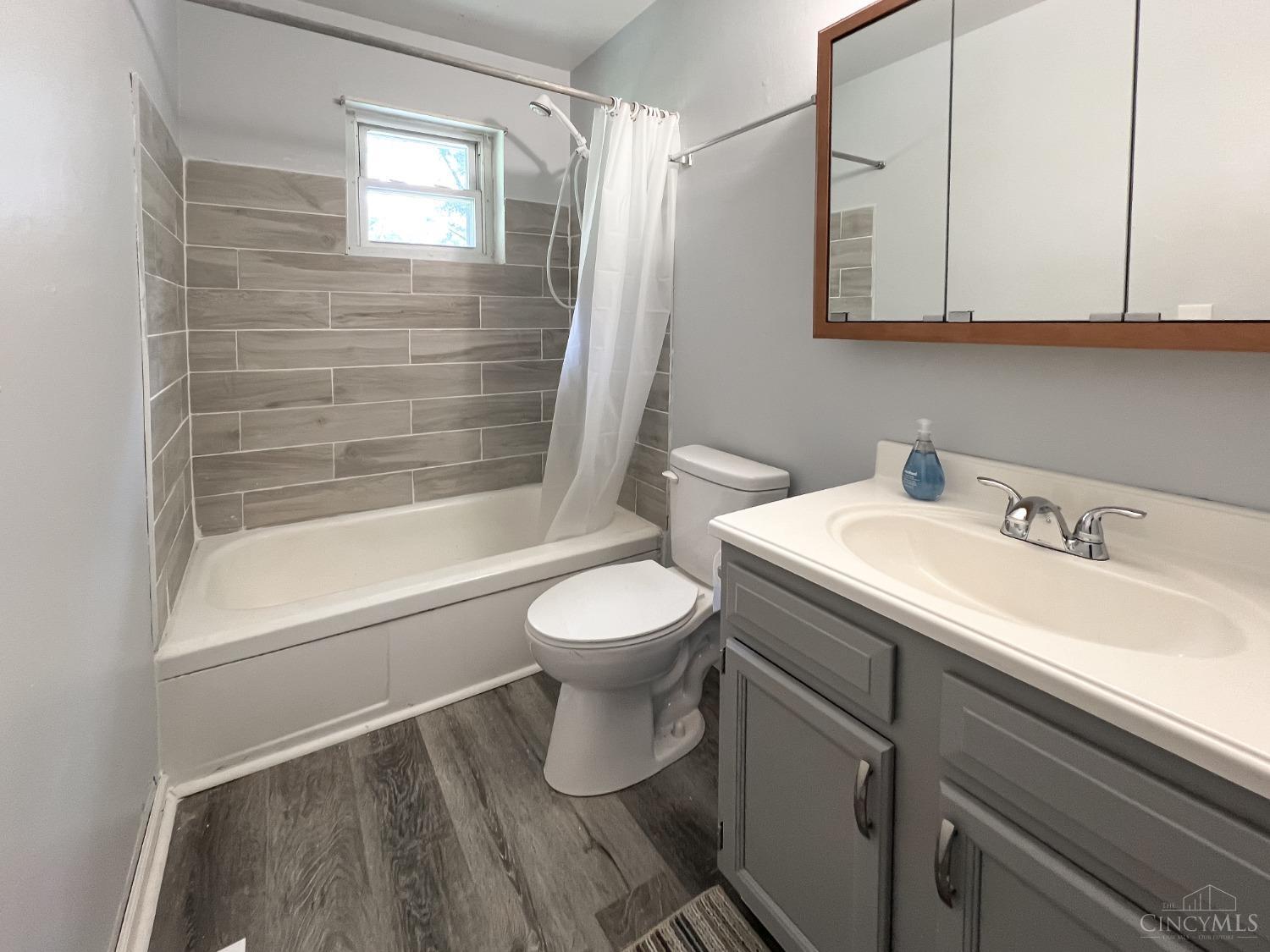 11740 Hamlet Road Forest Park, OH 45240 - Photo 4 of 4