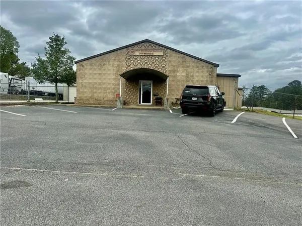 $6,000 | 2335 Monroe Drive, Gainesville, GA 30507