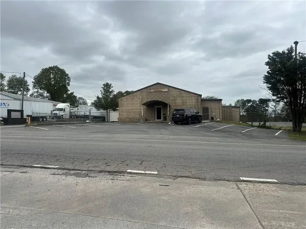 $6,000 | 2335 Monroe Drive, Gainesville, GA 30507