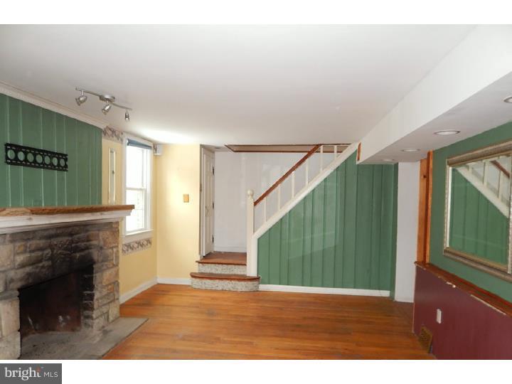 203 Welsh Road Huntingdon Valley, PA 19006 - Photo 4 of 25 Gallery Image 4