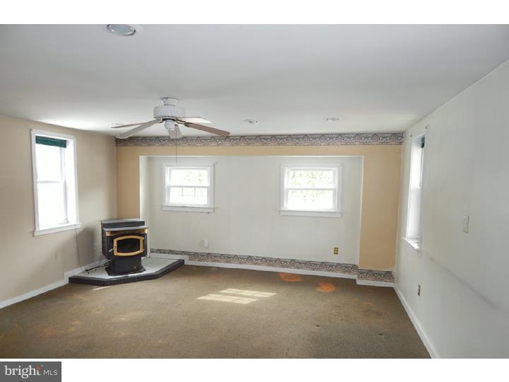 203 Welsh Road Huntingdon Valley, PA 19006 - Photo 8 of 25 Gallery Image 8