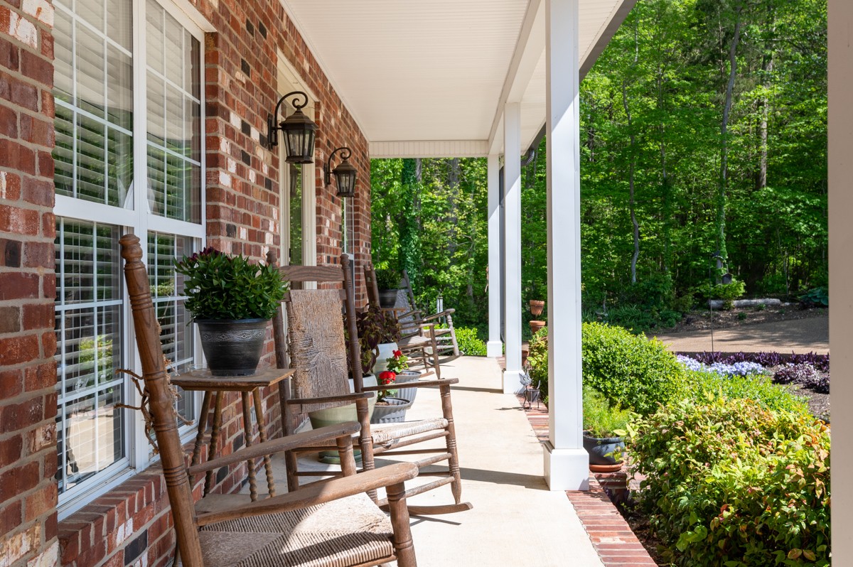 450 North Denny Road Lebanon, TN 37087 - Photo 5 of 65 a view of balcony with sitting area