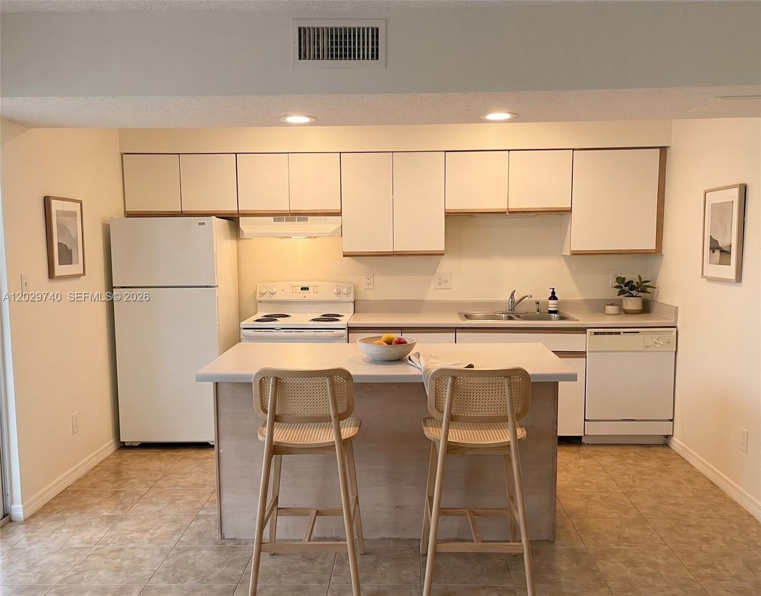 4055 West McNab Road, Unit H112 Pompano Beach, FL 33069 - Photo 8 of 12