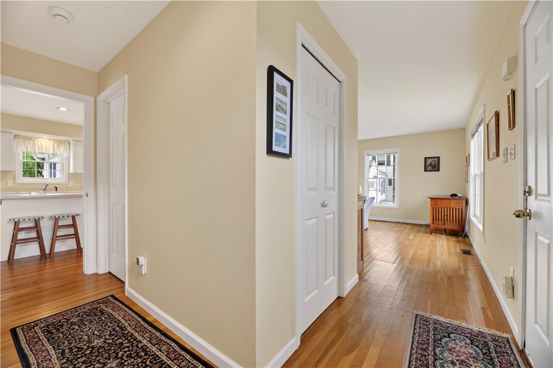 8 Upland Road Westerly, RI 02891 - Photo 4 of 44 Gallery Image 4