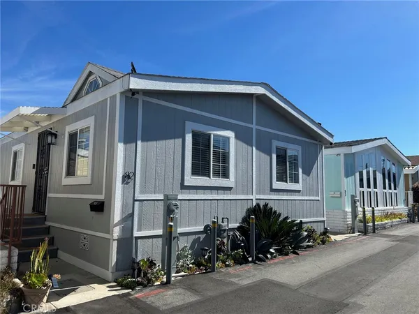 $165,000 | 327 West Wilson Street, Unit 82, Costa Mesa, CA 92627