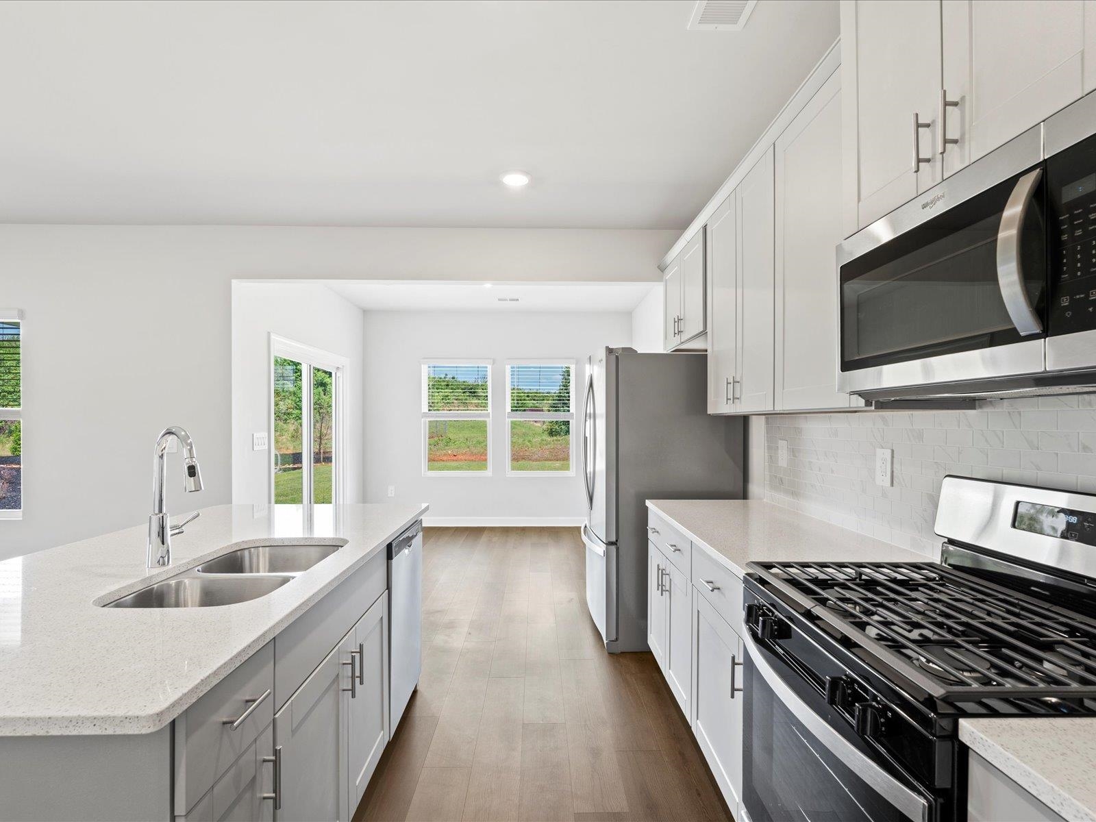 701 Whitebark Drive Anderson, SC 29621 - Photo 2 of 35