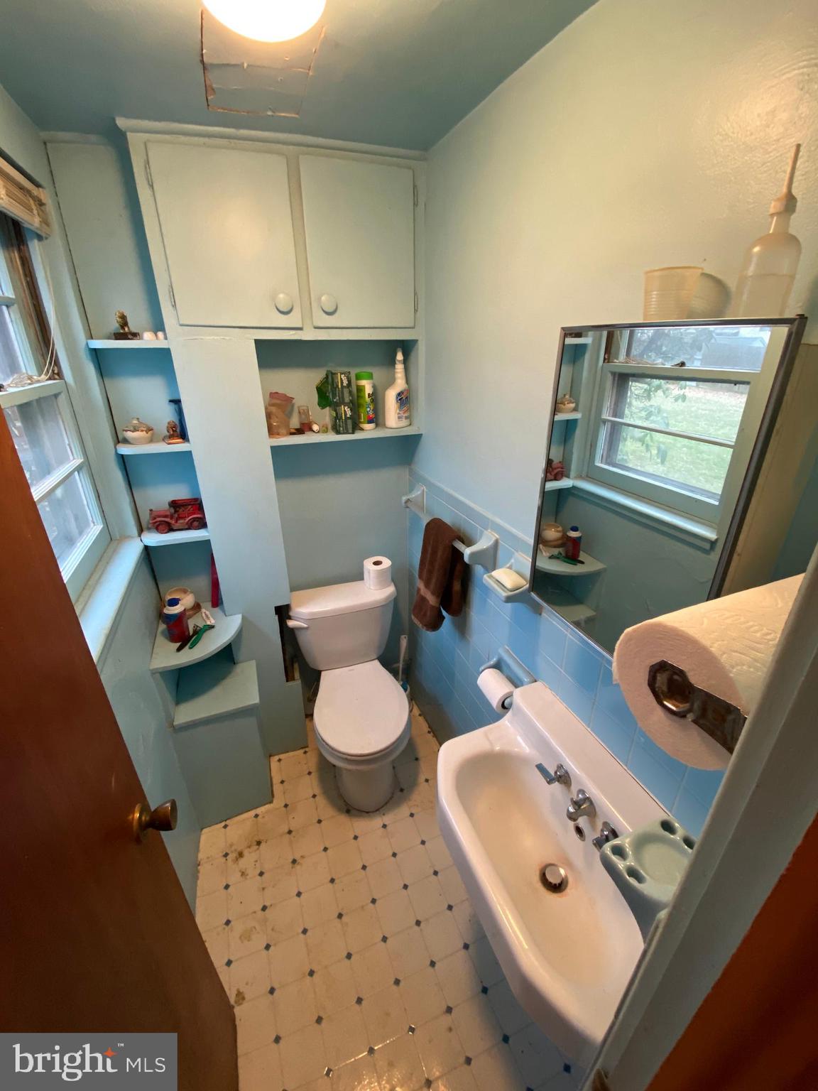 4612 Coventry Road Harrisburg, PA 17109 - Photo 15 of 20 HALF BATH ON GROUND LEVEL