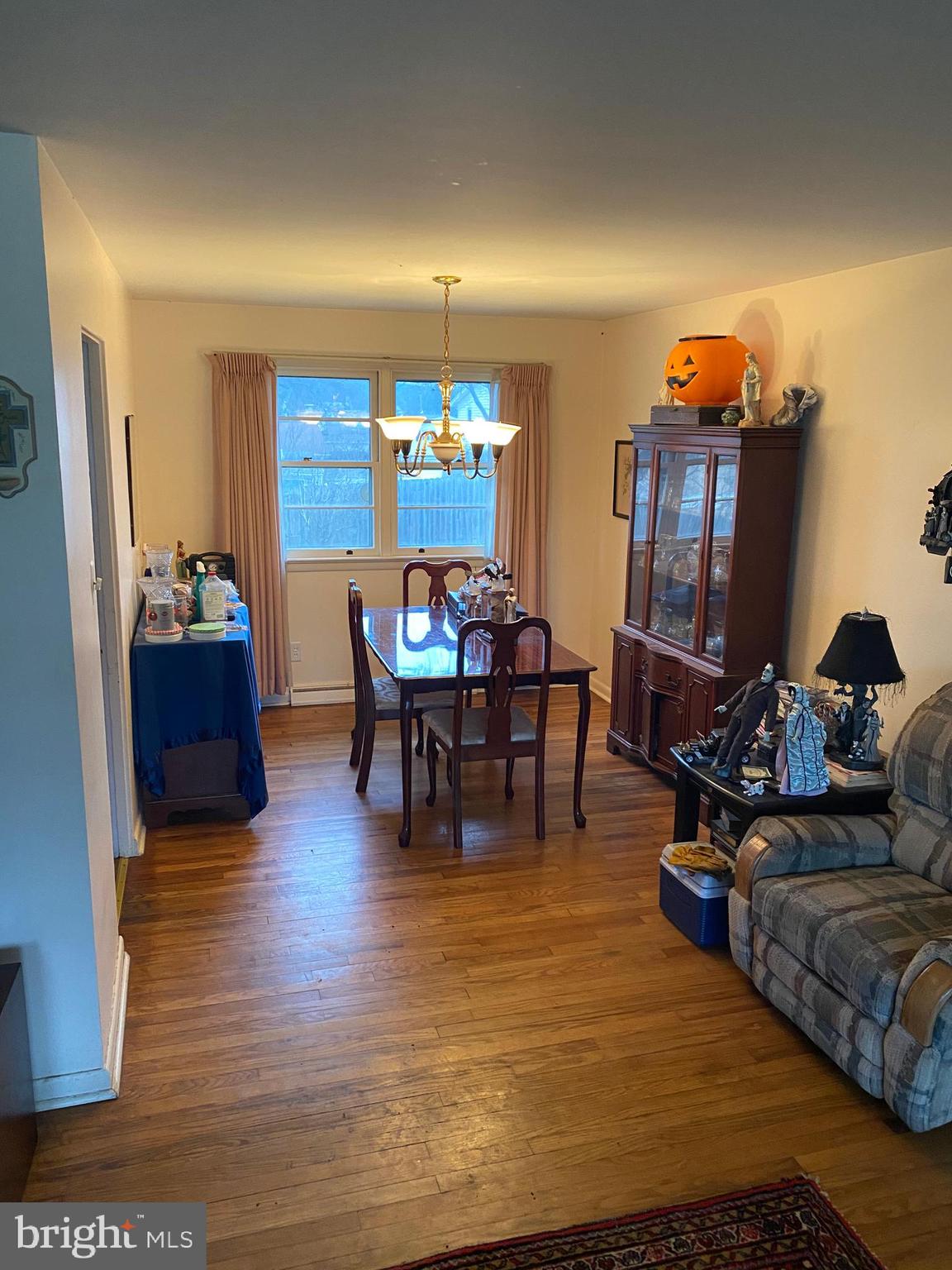 4612 Coventry Road Harrisburg, PA 17109 - Photo 4 of 20 DINING ROOM