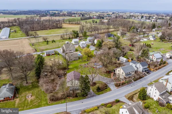 $400,000 | 339 South Market Street, Newmanstown, PA 17073