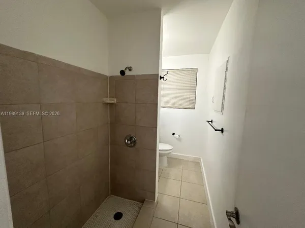 $1,350 | 1293 Northeast 109th Street, Unit 6, Miami, FL 33161