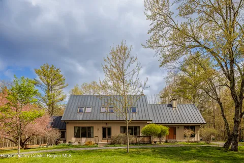 $1,195,000 | 115 Bellwood Lane, Saugerties, NY 12477