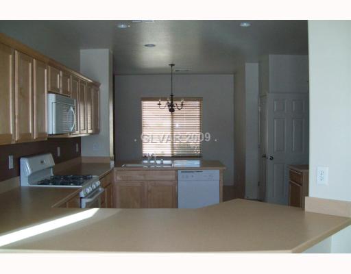 2747 Lochleven Way Henderson, NV 89044 - Photo 5 of 5 Kitchen.