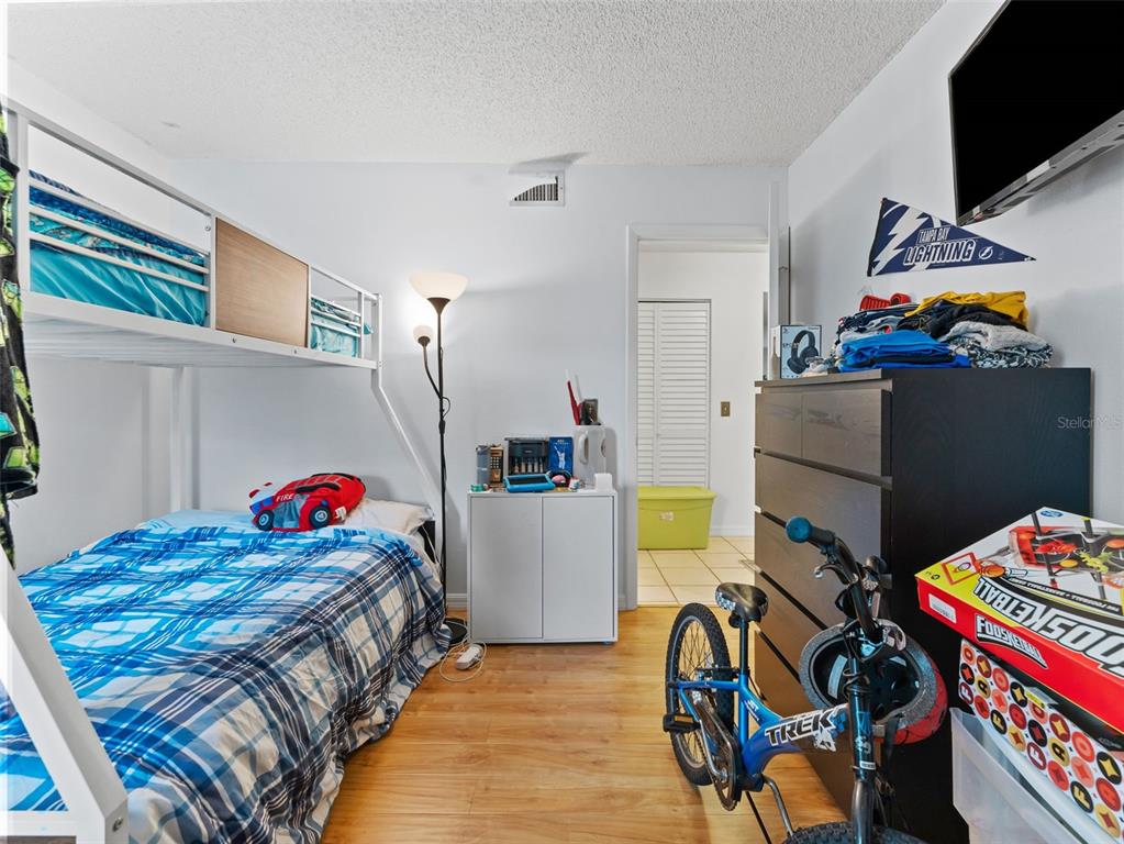 4507 South Oak Drive, Unit P41 Tampa, FL 33611 - Photo 16 of 27